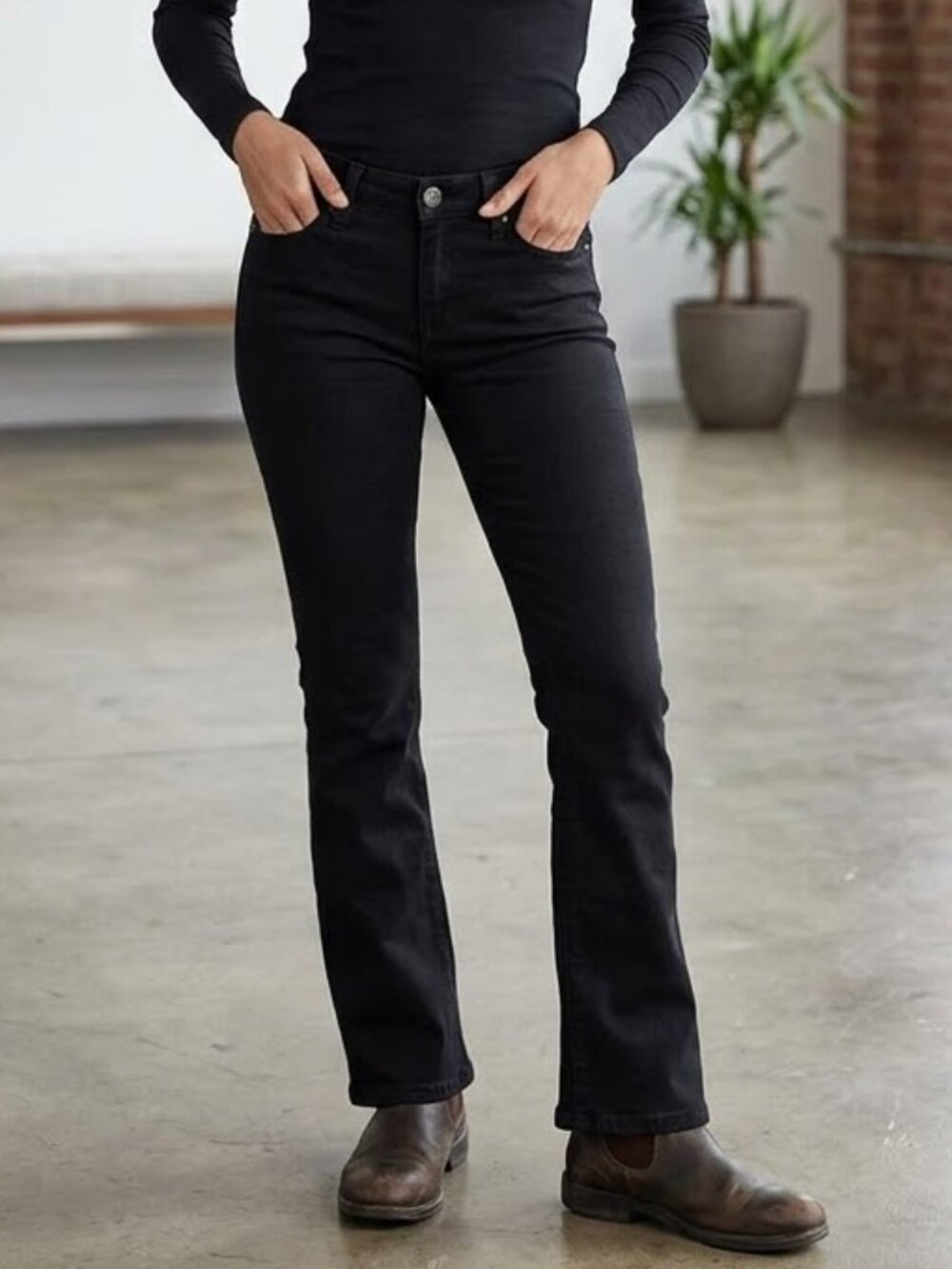 *3 FOR $9* Hybrid & Company Dark Wash Rinse Bootcut Boot Cut Fit Flared Leg Pant